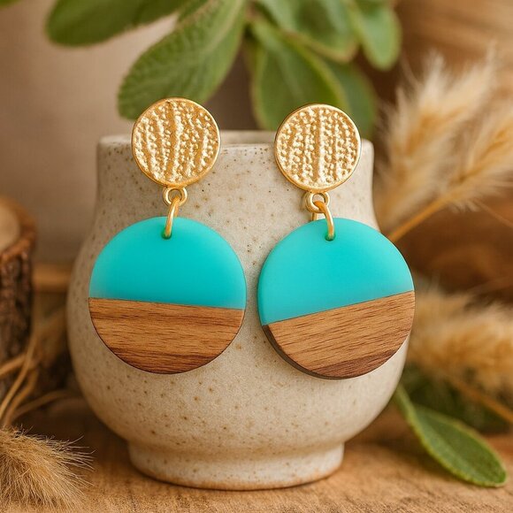 Boho Chic Turquoise Resin And Wood Drop Earrings Casual Elegant Trendy Design - Picture 1 of 12